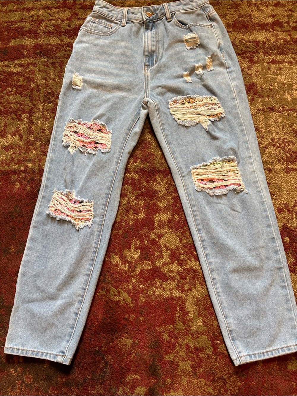 Embellished high waisted jeans